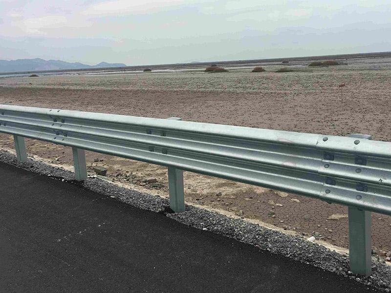 上海公路護(hù)欄板
