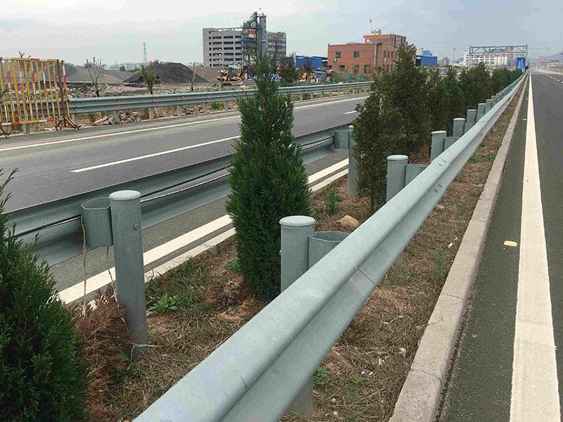 上海公路護(hù)欄板
